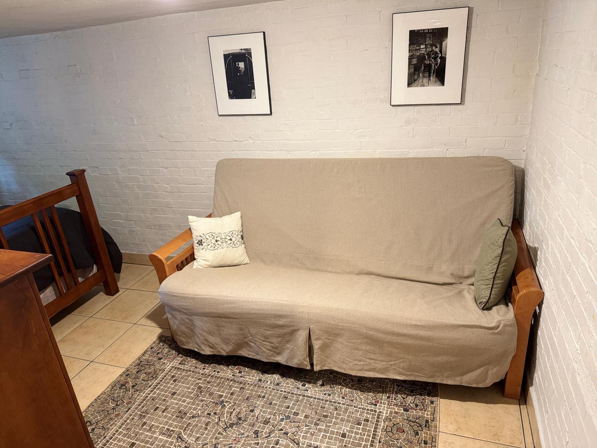 First Floor One Bedroom With Full Kitchen & Bath Appartement Washington